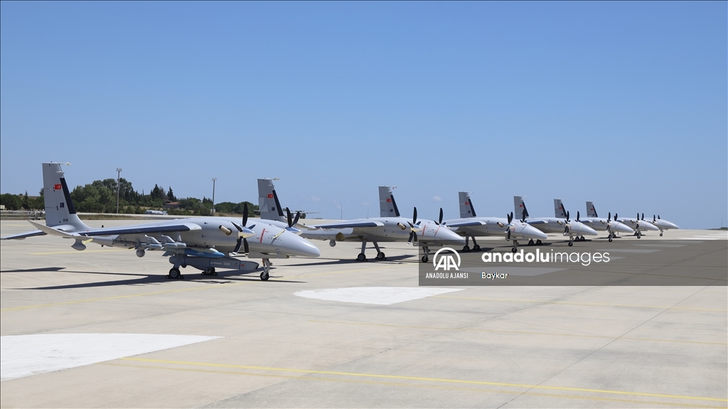 Bayraktar Akıncı TİHA filosu bir arada görüntülendi