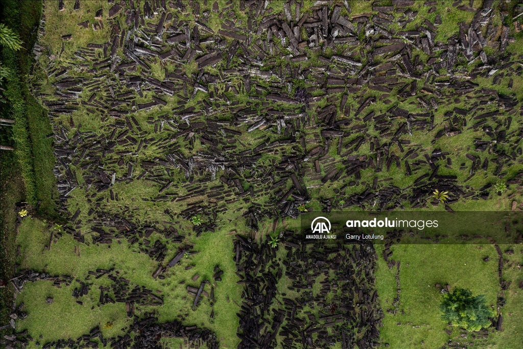 Endonezya'da "aydınlanma dağı" olarak bilinen Gunung Padang