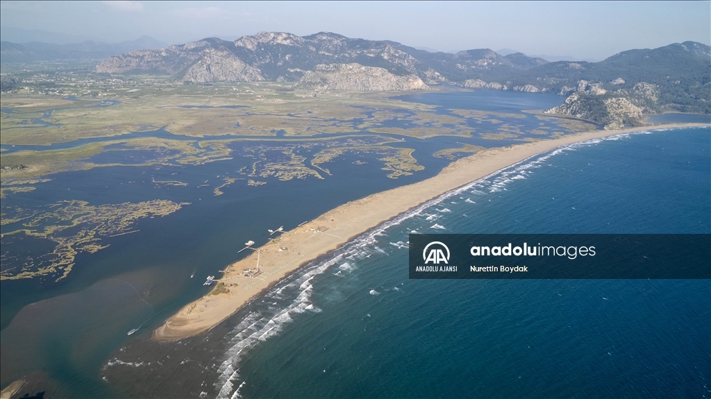 İztuzu Plajı ve Dalyan Kanalı