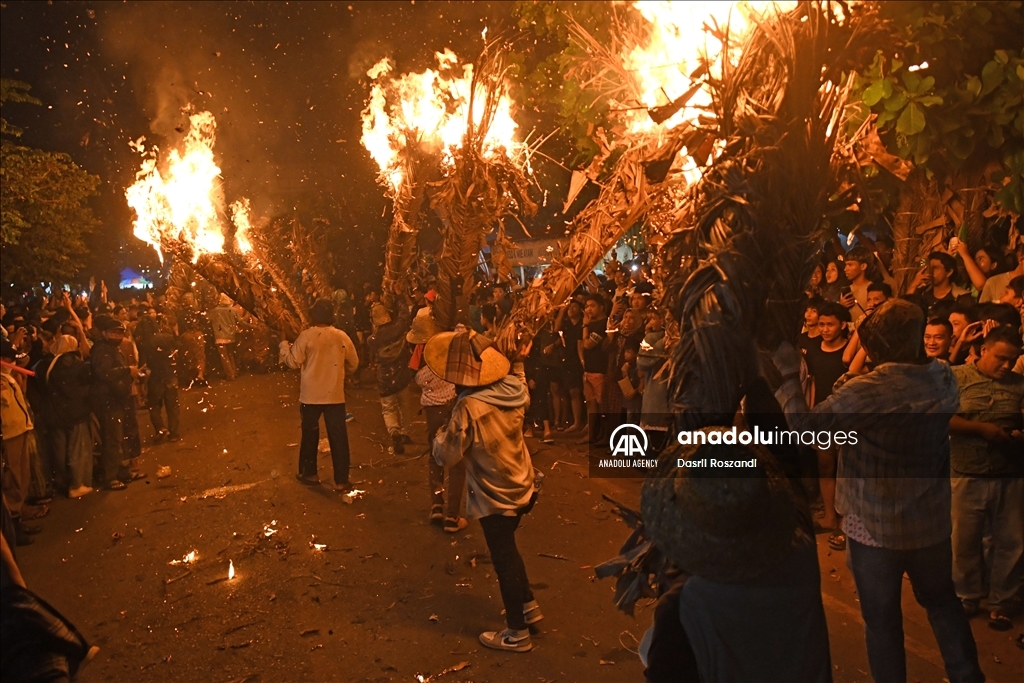 Indonesian Torch War