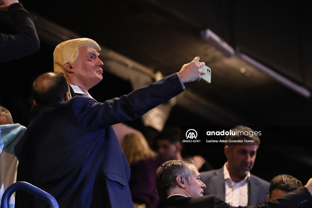 Президент Аргентины Хавьер Милей презентовал книгу в Буэнос-Айресе