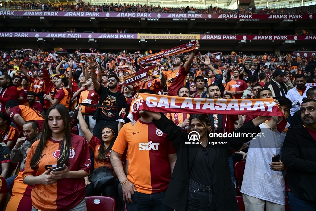 Süper Lig'de şampiyon Galatasaray