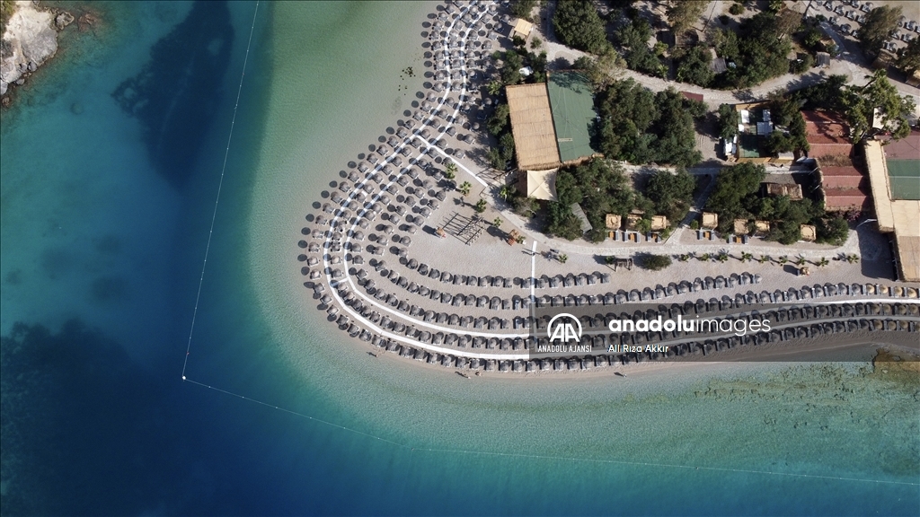 Türkiye'nin tanıtım yüzü Kumburnu Plajı 23 yıldır mavi bayraklı