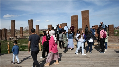 Selçuklu Meydan Mezarlığı'nda ziyaretçi sayısı 5 ayda 103 bini aştı