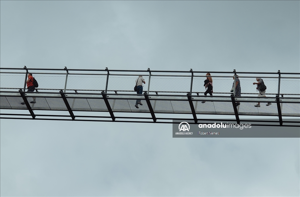 Longest two-way suspension bridge opens to the public for the first time in Hungary