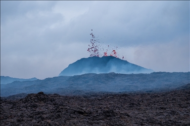 Island: Lava vulkana kod Grindavika teče prema Plavoj laguni i geotermalnoj elektrani Svartsengi