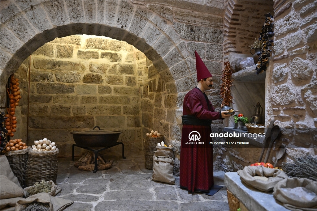 Topkapı Sarayı'nda Cariyeler Taşlığı ve Hamamı ile Kuşhane Mutfağı yeniden ziyarete açıldı