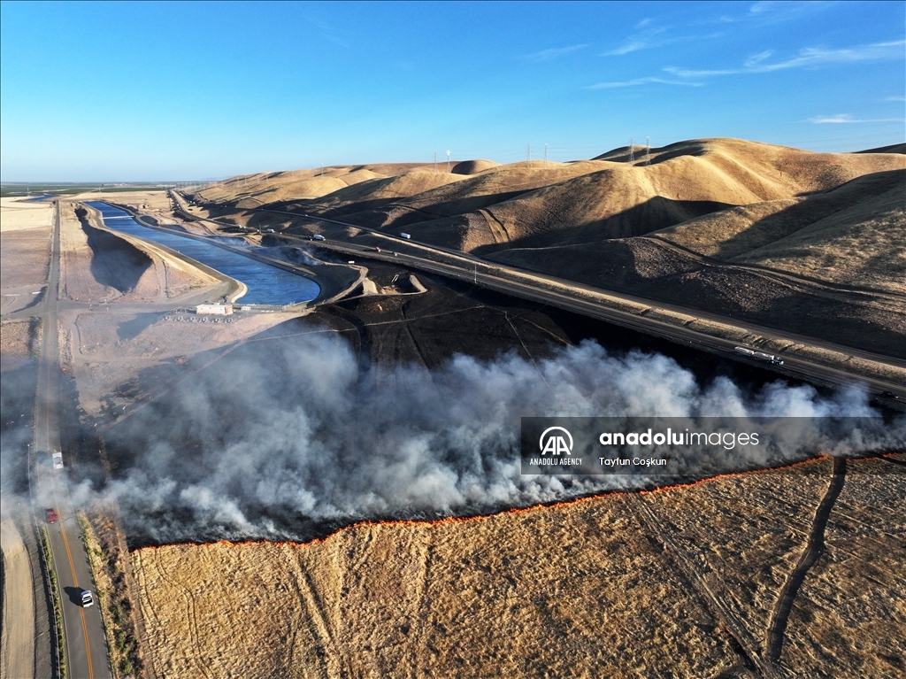 Poleline fire in Merced County of California