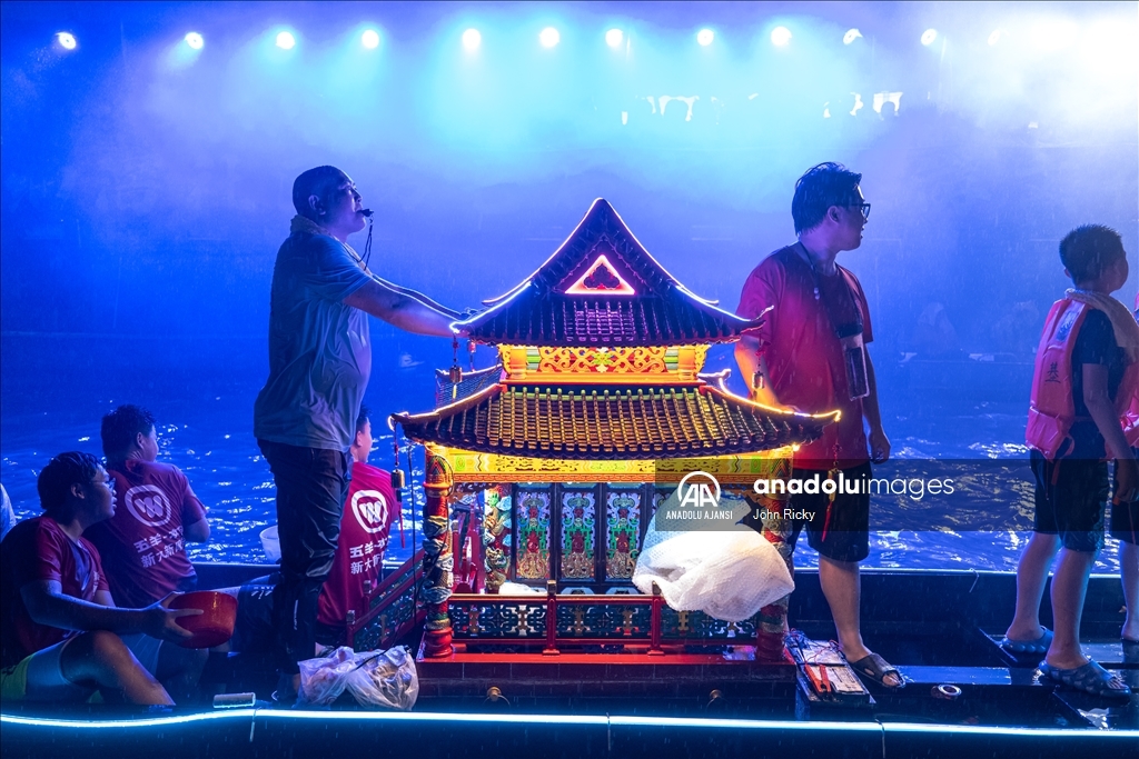 Çin'de Ejderha Kayığı Festivali