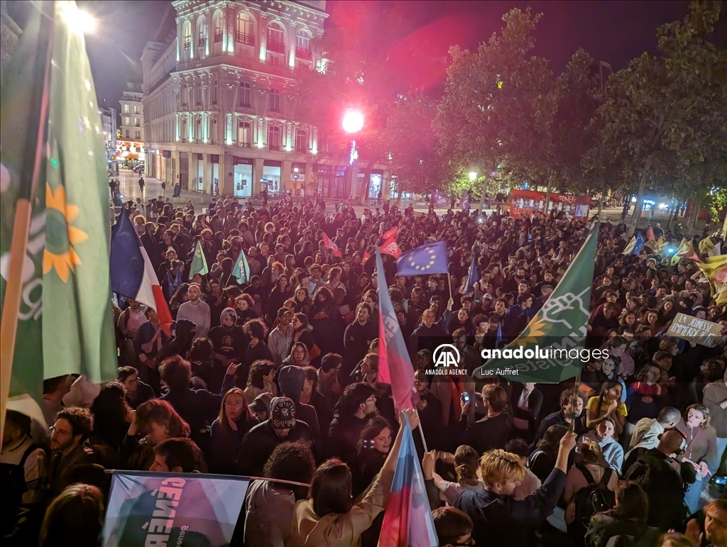 Крайне правые партии, победившие на выборах в Европарламент во Франции, подверглись протестам