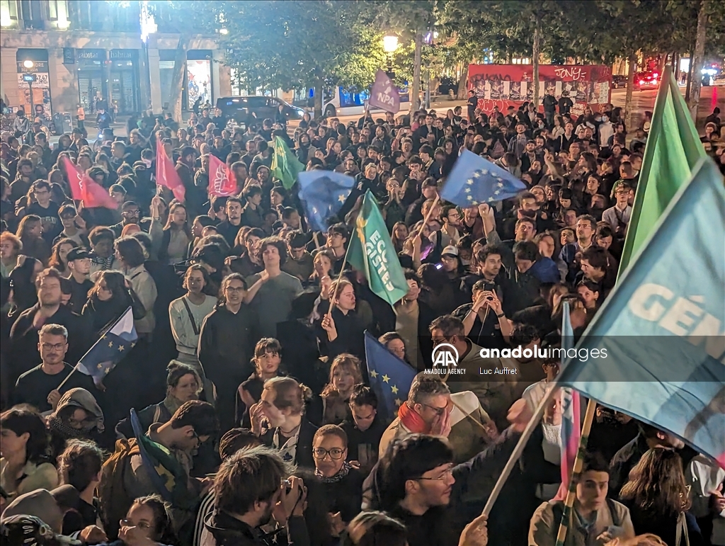 Крайне правые партии, победившие на выборах в Европарламент во Франции, подверглись протестам