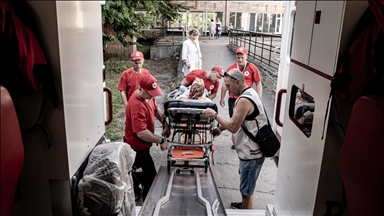Senior Ukrainian citizens evacuated to safer hospitals in Kharkiv
