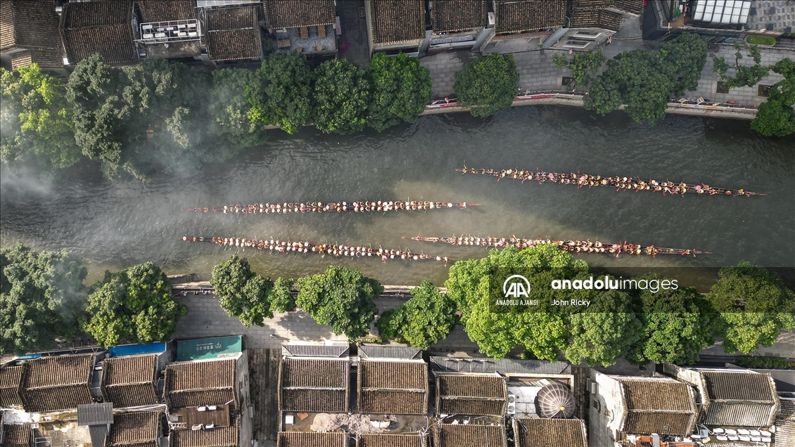 Çin'de Ejderha Kayığı Festivali