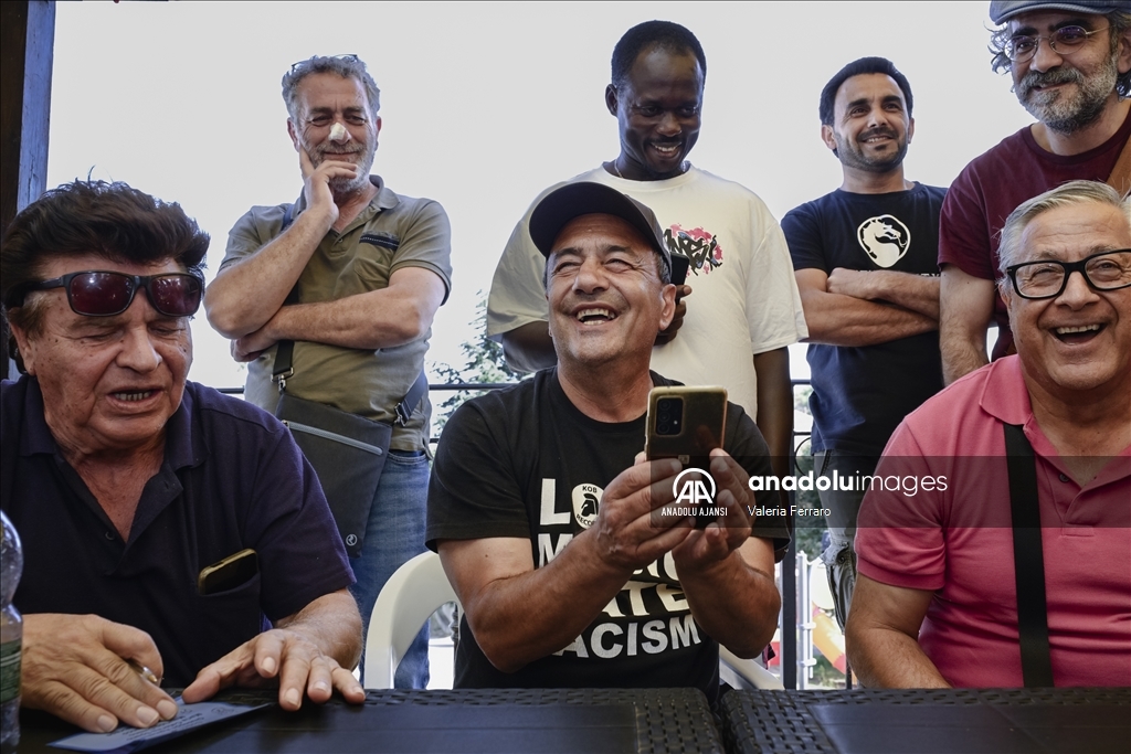 İtalya'da göçmen yanlısı Riace Belediye Başkanı Domenico Lucano'nun çifte zaferi