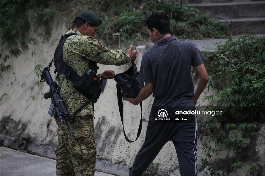 El Salvador'da çetelere karşı çok sayıda asker ve polis memuru görevlendirildi