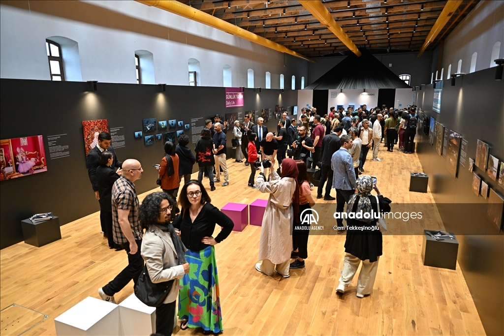 U istanbulskoj biblioteci Rami otvorena izložba Istanbul Photo Awards 2024 