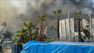 Samsun'da plastik fabrikasında yangın çıktı