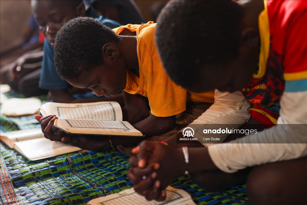 Dünyada eğitim hakkından en çok Afrikalı çocuklar mahrum kalıyor