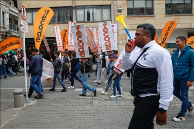 Colombian Teachers 'Takeover' Bogota as Strike