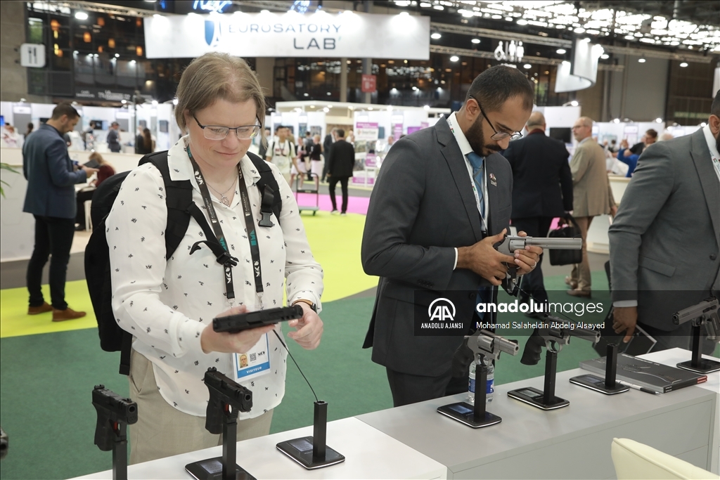 HAVELSAN'ın geliştirdiği simülatörler, CANiK ve bağlı olduğu SYS Grup şirketleri Paris'teki Eurosatory Fuarı'nda sergileniyor