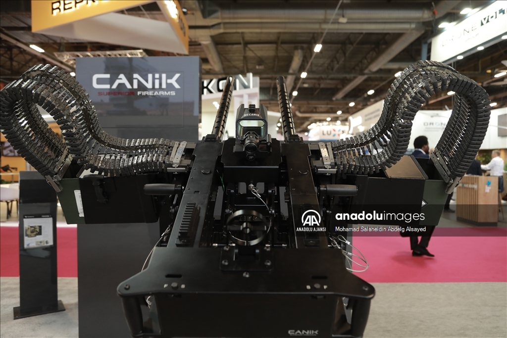 HAVELSAN'ın geliştirdiği simülatörler, CANiK ve bağlı olduğu SYS Grup şirketleri Paris'teki Eurosatory Fuarı'nda sergileniyor