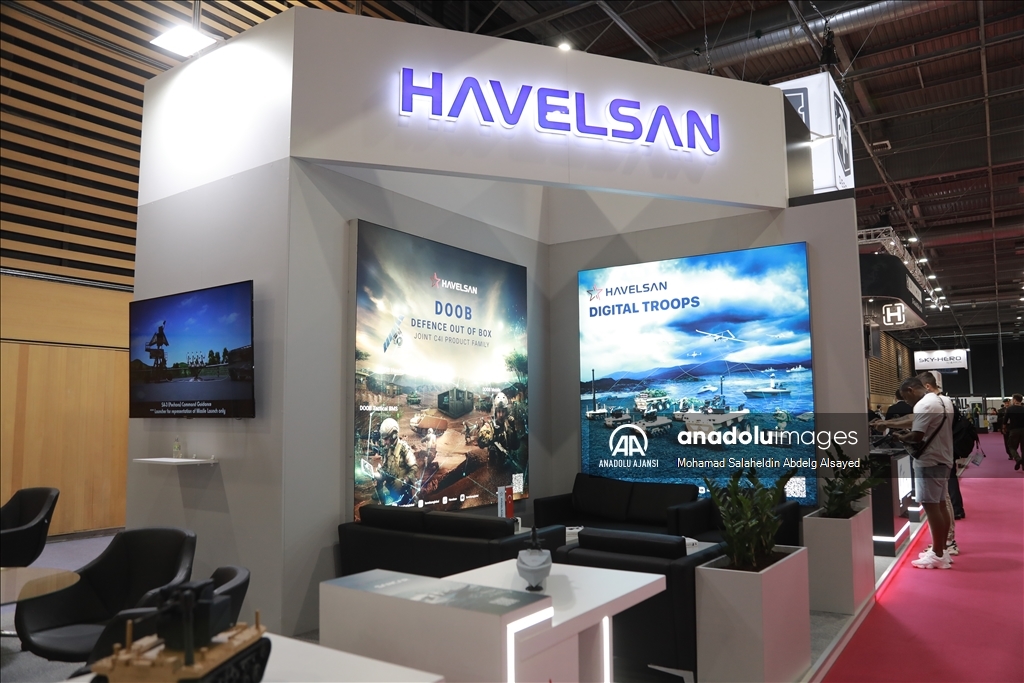 HAVELSAN'ın geliştirdiği simülatörler, CANiK ve bağlı olduğu SYS Grup şirketleri Paris'teki Eurosatory Fuarı'nda sergileniyor