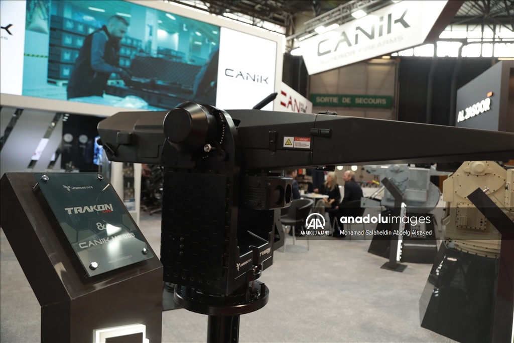 HAVELSAN'ın geliştirdiği simülatörler, CANiK ve bağlı olduğu SYS Grup şirketleri Paris'teki Eurosatory Fuarı'nda sergileniyor
