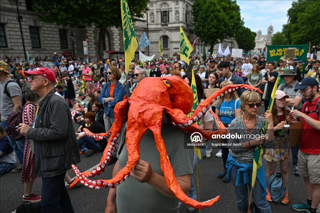 "Restore Nature Now" march by environmental activists in London