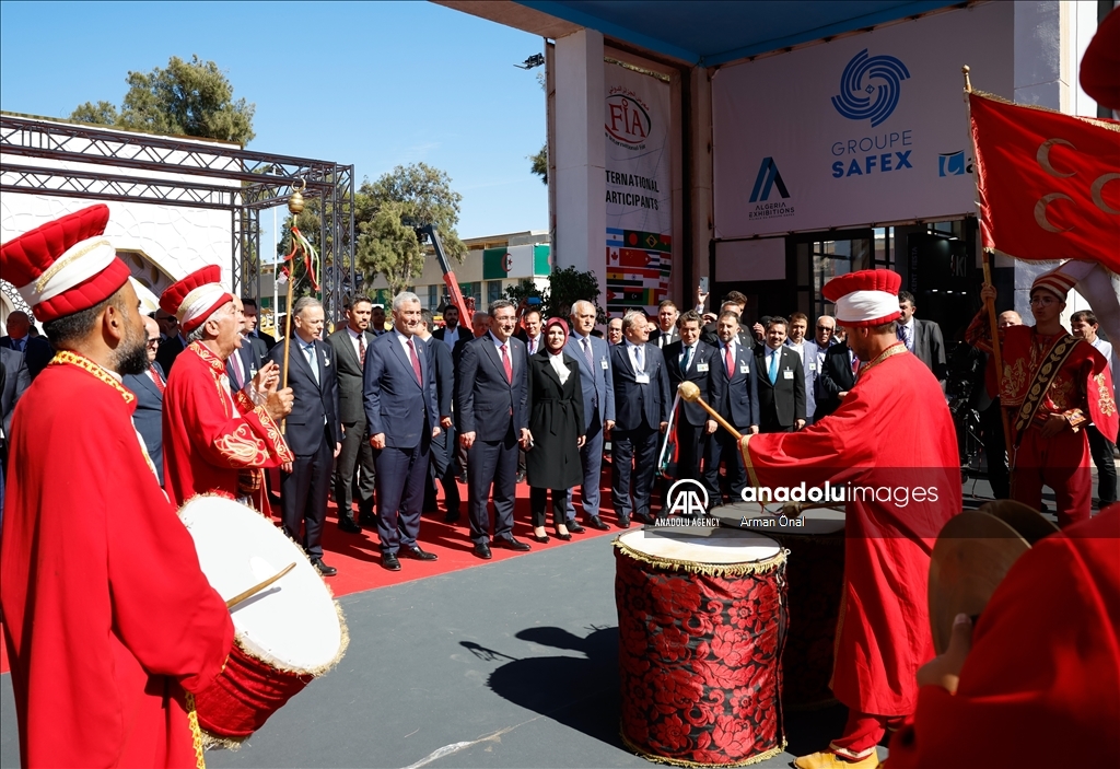 نائب أردوغان يشارك في افتتاح معرض الجزائر الدولي الـ55