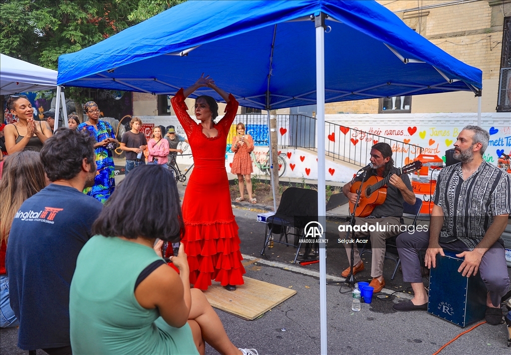 Cultural breeze from Spain in Brooklyn, New York