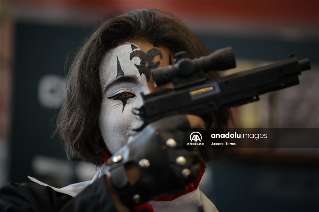 Kolombiya'da Comic Con fuarı