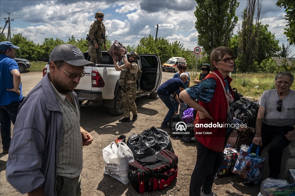 Ukrayna'nın Toretsk bölgesindeki sivillerin tahliyesi devam ediyor