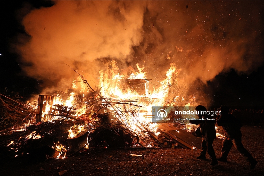 San Juan Gecesi Büyük Şenlik Ateşi etkinliği Arjantin'de düzenlendi