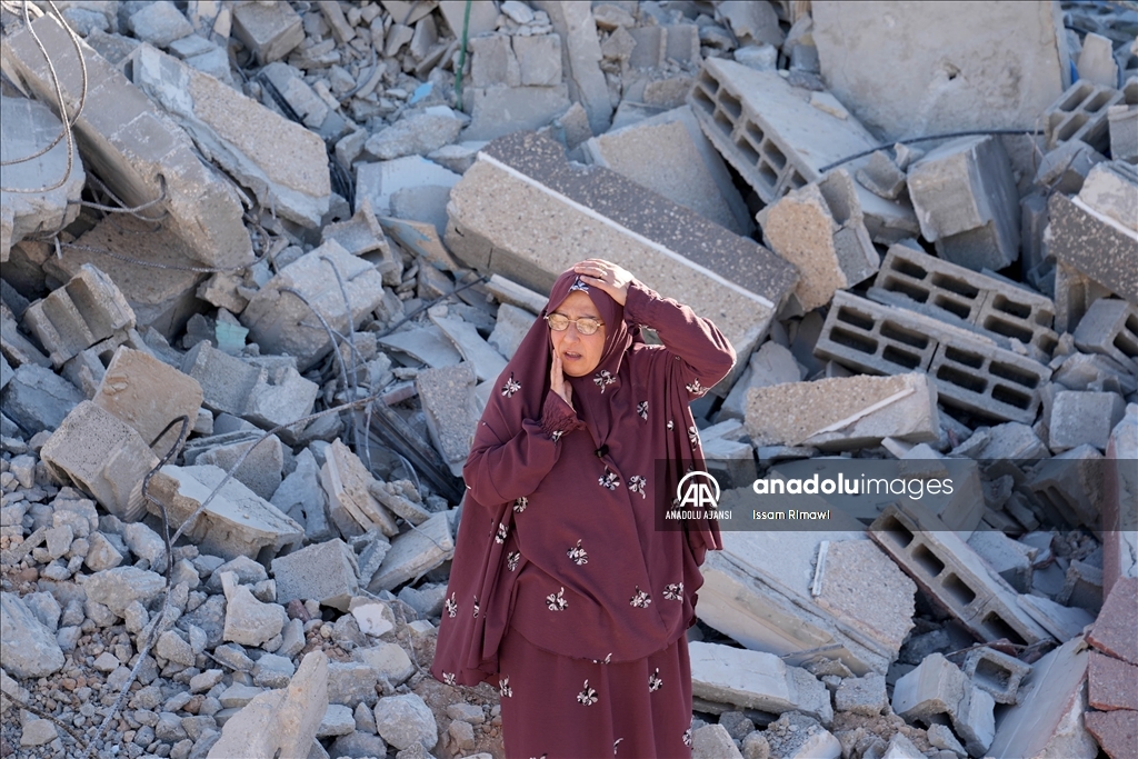 İsrail güçleri Batı Şeria'da Filistinli tutuklunun evini yıktı
