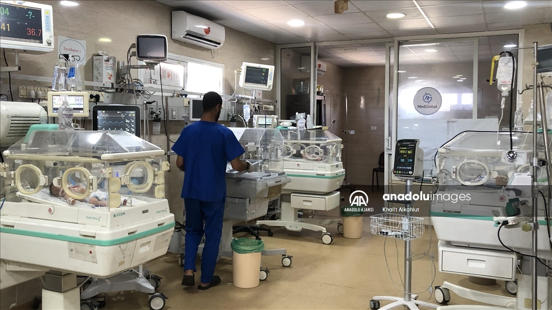Gazze'deki hastanelerde oksijen yetersizliği hastaların hayatını riske atıyor