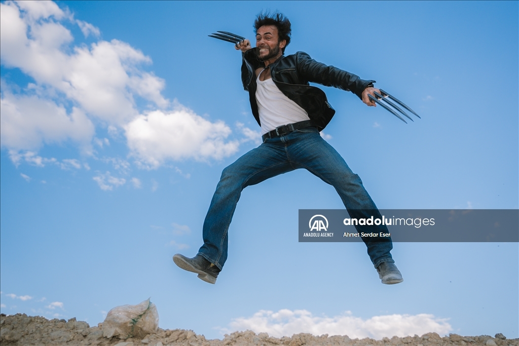 "Yerli Wolverine" verdiği pozlarla film sahnelerini aratmıyor