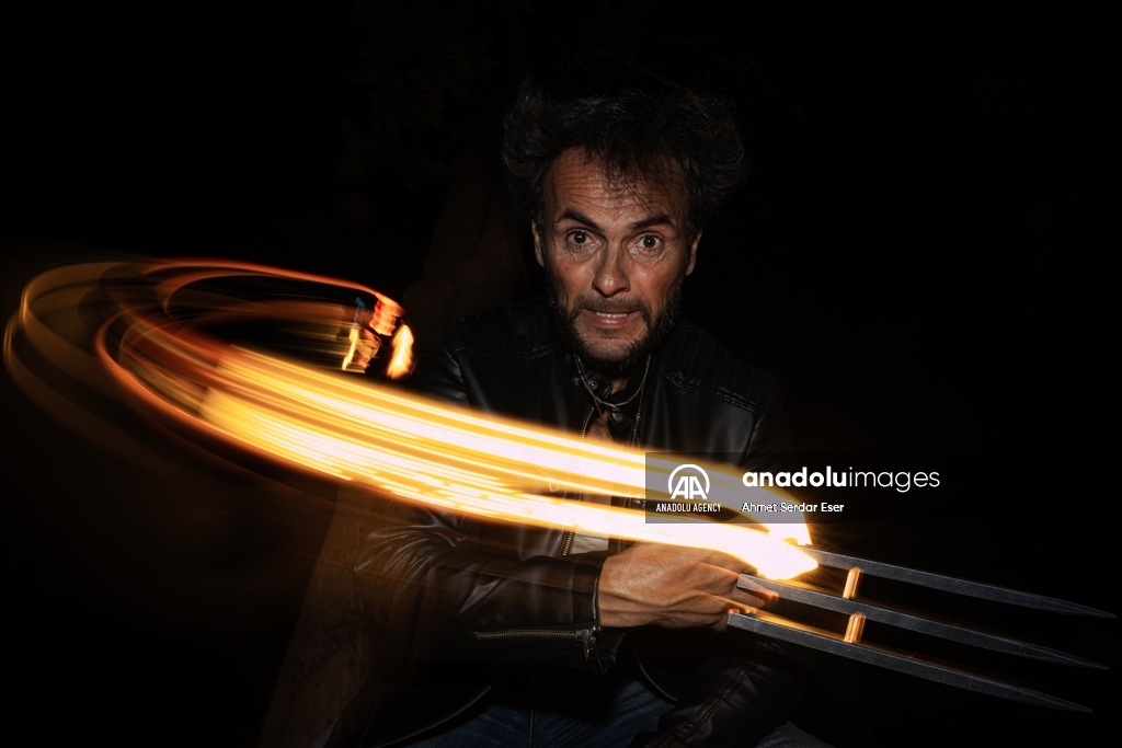 "Yerli Wolverine" verdiği pozlarla film sahnelerini aratmıyor