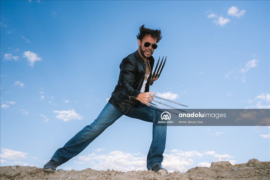 "Yerli Wolverine" verdiği pozlarla film sahnelerini aratmıyor