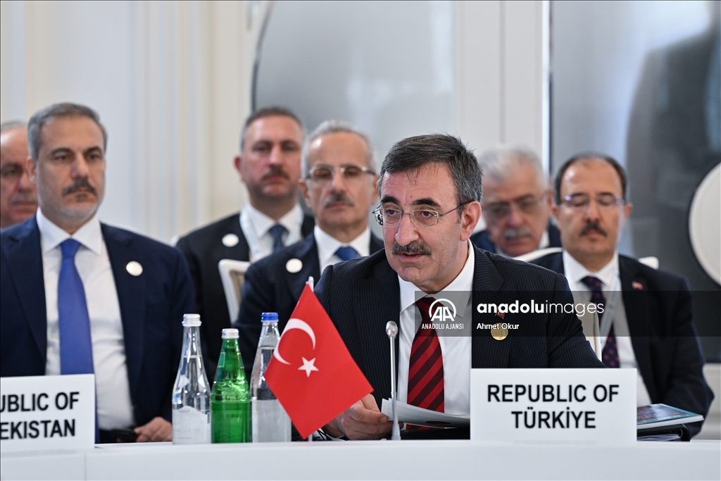 Cumhurbaşkanı Yardımcısı Yılmaz, TDT Devlet Başkanları Gayriresmi Zirvesi'nde konuştu