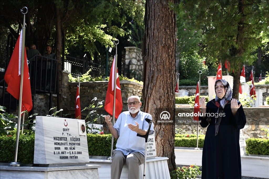 Bursa'da 15 Temmuz'da şehitlikler ziyaret edildi