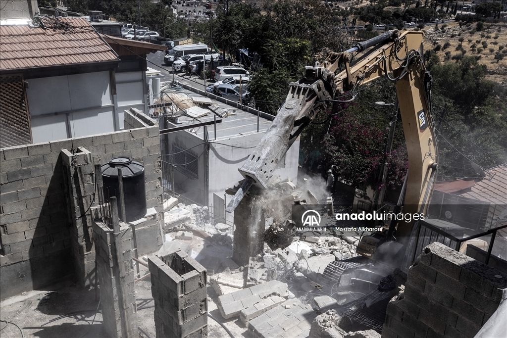 İsrail güçleri, Kudüs'te bir Filistinlinin evini yıktı