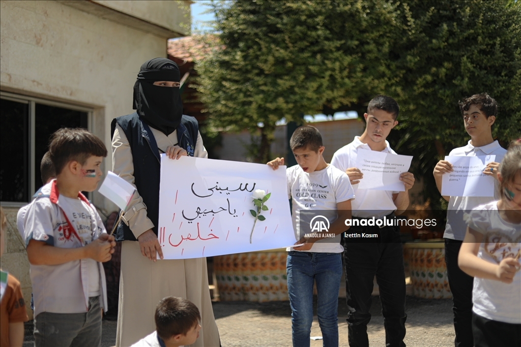 İdlib'li Down sendromlu çocuklardan Gazzeli çocuklara destek gösterisi