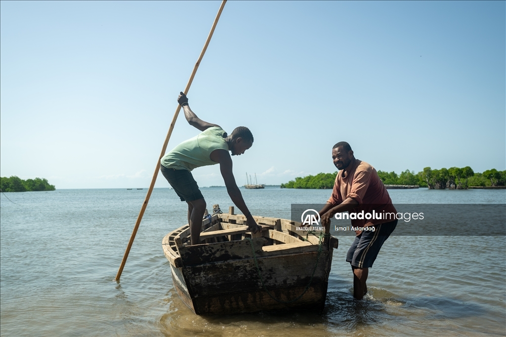 Cultural profession of Yambe Island: Boating