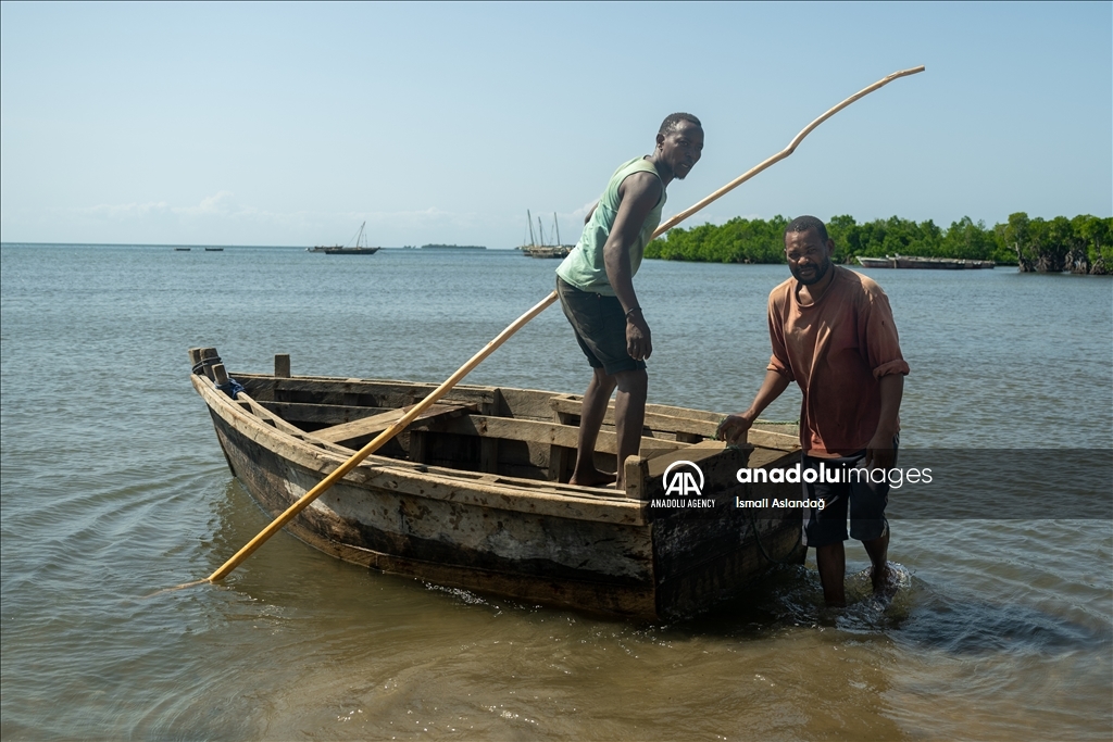 Cultural profession of Yambe Island: Boating