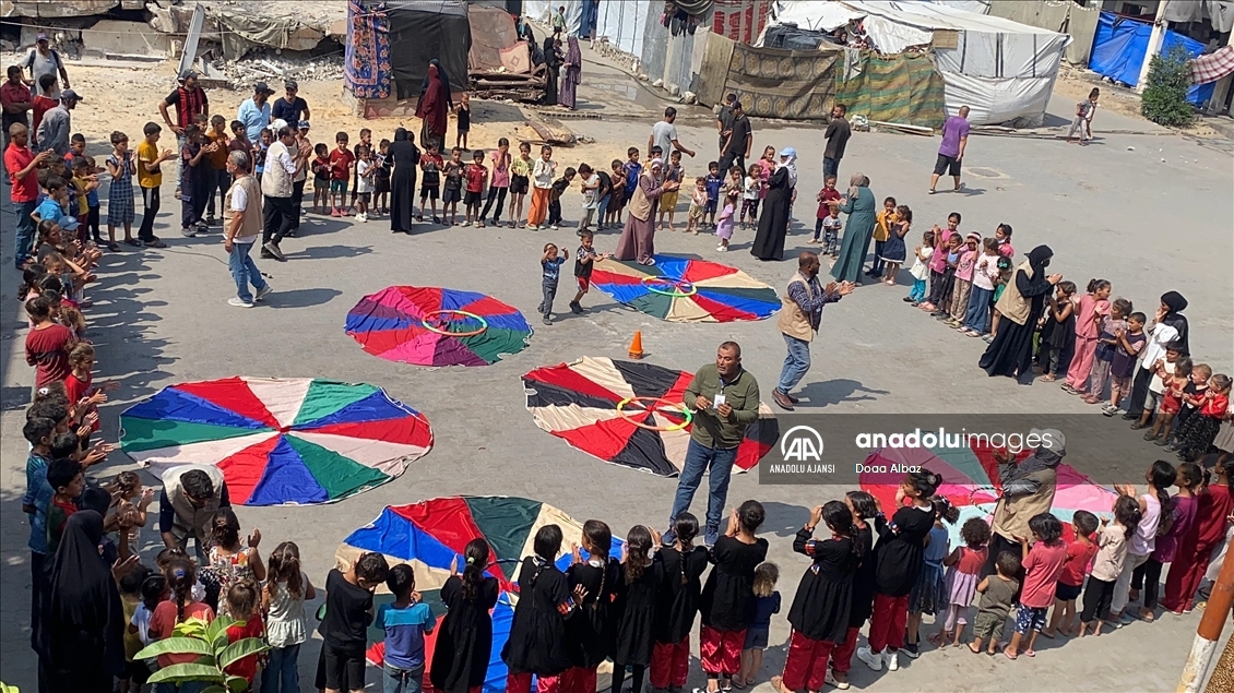 Savaşın gölgesinde yaşayan Gazzeli çocuklar için gönüllüler etkinlik düzenledi