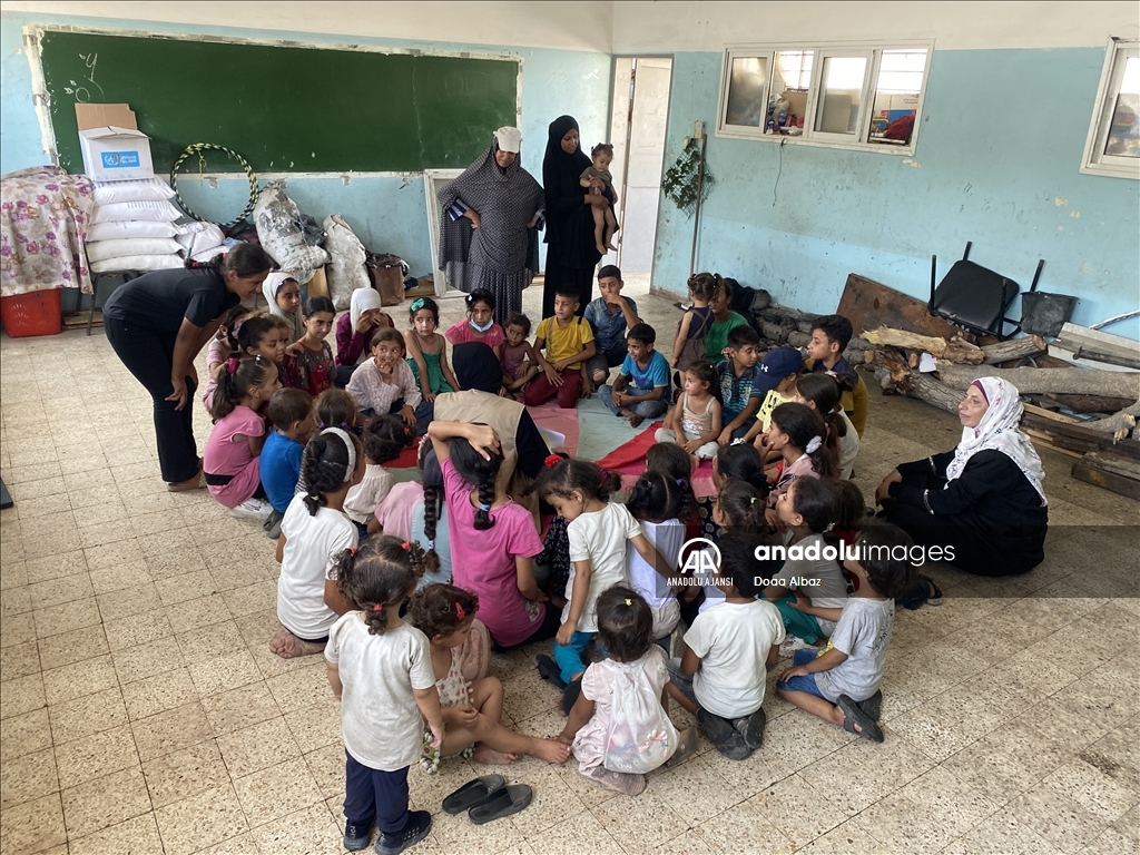 Savaşın gölgesinde yaşayan Gazzeli çocuklar için gönüllüler etkinlik düzenledi