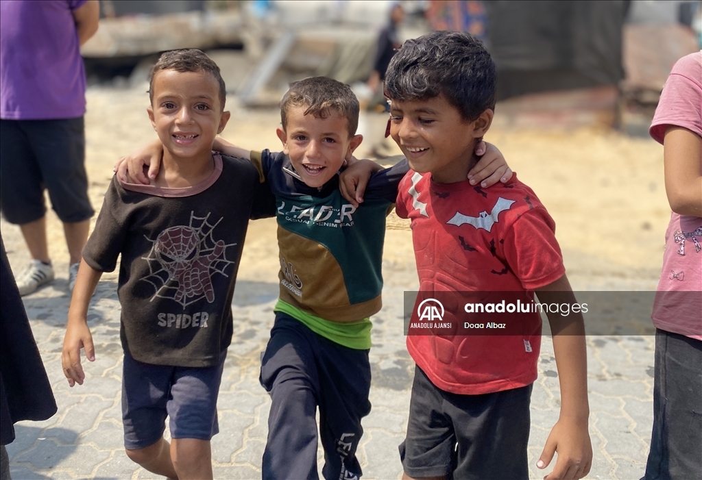 Savaşın gölgesinde yaşayan Gazzeli çocuklar için gönüllüler etkinlik düzenledi
