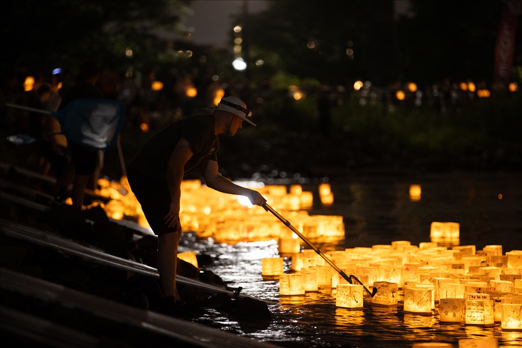 Фестиваль плавающих фонарей в Нью-Джерси