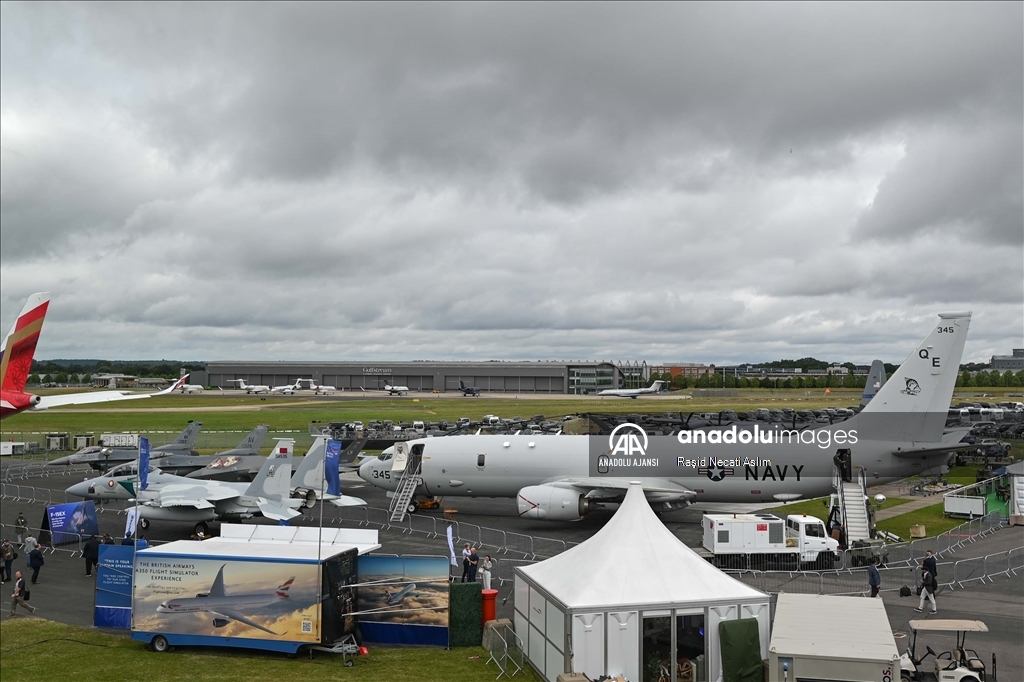 İngiltere'de "Farnborough Uluslararası Havacılık Fuarı" kapılarını ziyaretçilerine açtı 