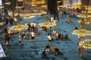 Мечеть «Айя-Софья» в Стамбуле за 4 года посетило около 25 млн туристов